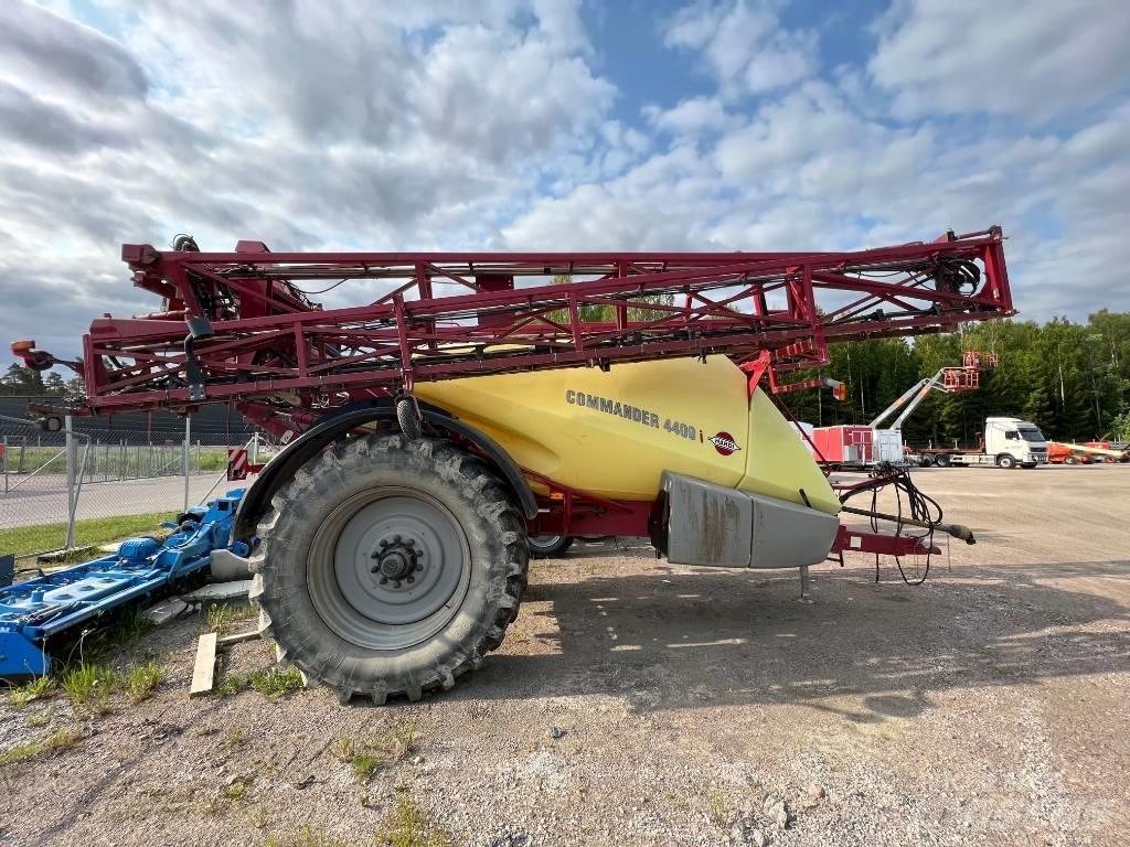 Hardi Commander 4400 Прицепные опрыскиватели
