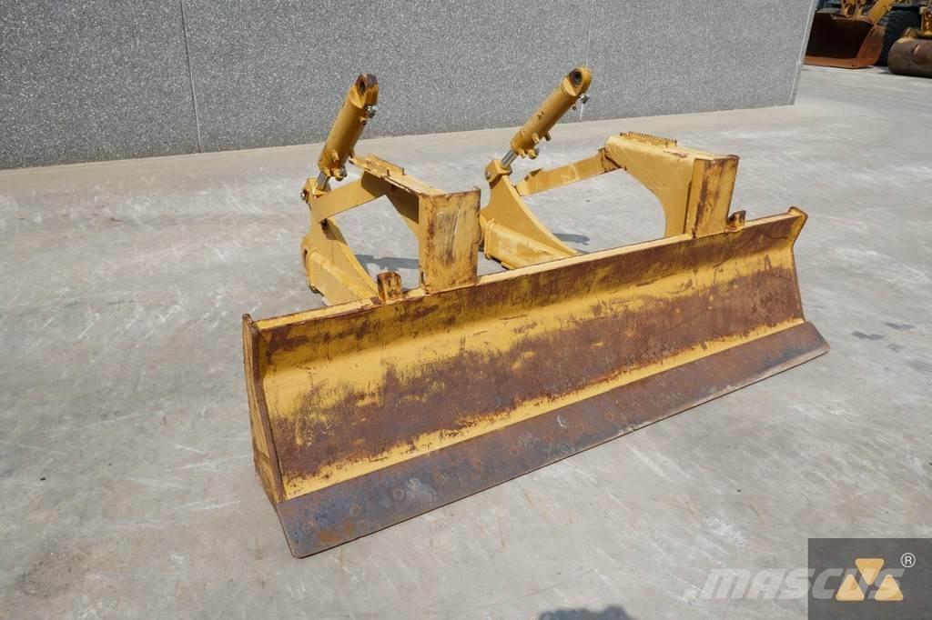 CAT Skidder blade Бульдозерные отвалы
