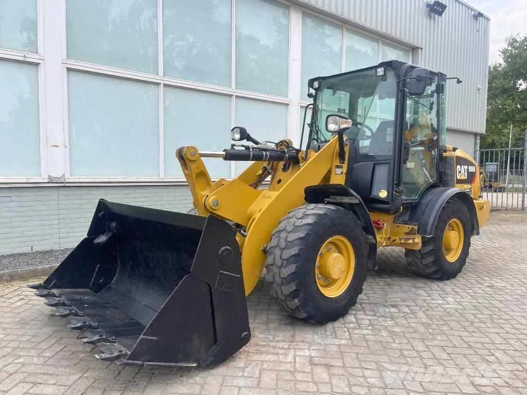 CAT 906 M    2018 Фронтальные погрузчики