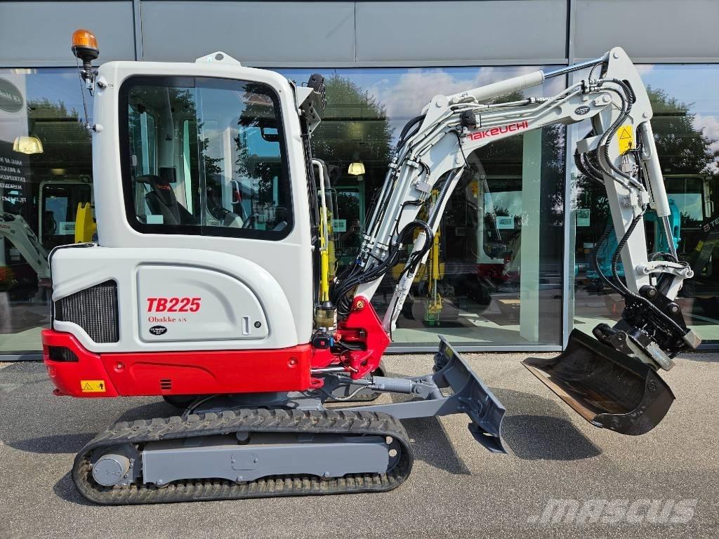 Takeuchi TB 225 Мини-экскаваторы