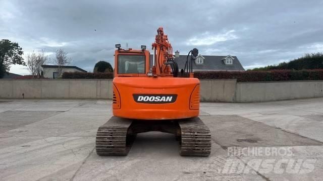 Doosan DX 140 Гусеничные экскаваторы