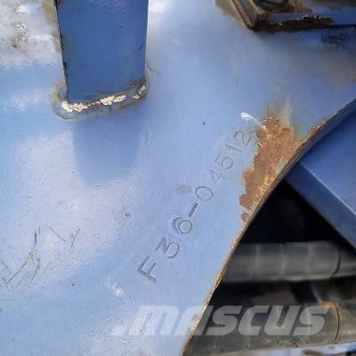 Hitachi LX 20-7 Фронтальные погрузчики