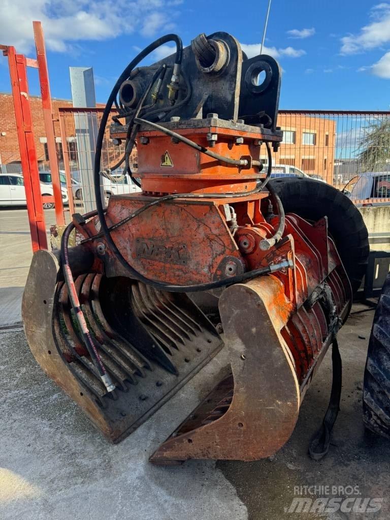 NPK D 3500 Грейферы