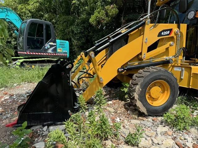 CAT 420 F Экскаваторы-погрузчики