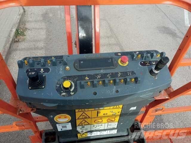 JLG 800 AJ Коленчатые подъемники