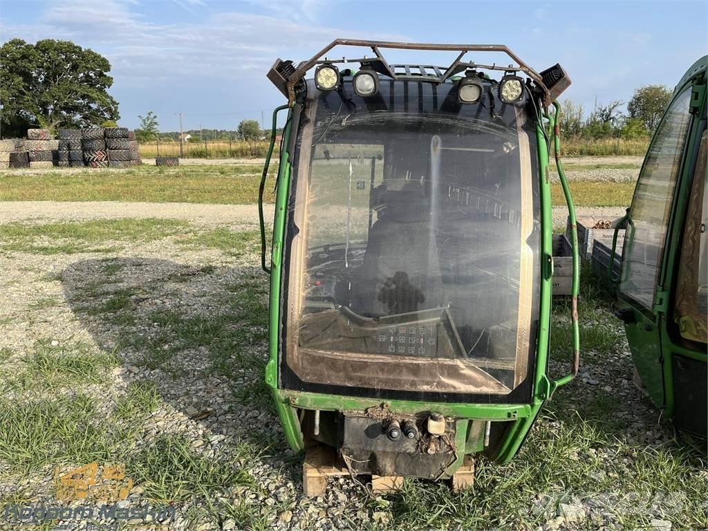 John Deere 1010E Кабины и интерьер