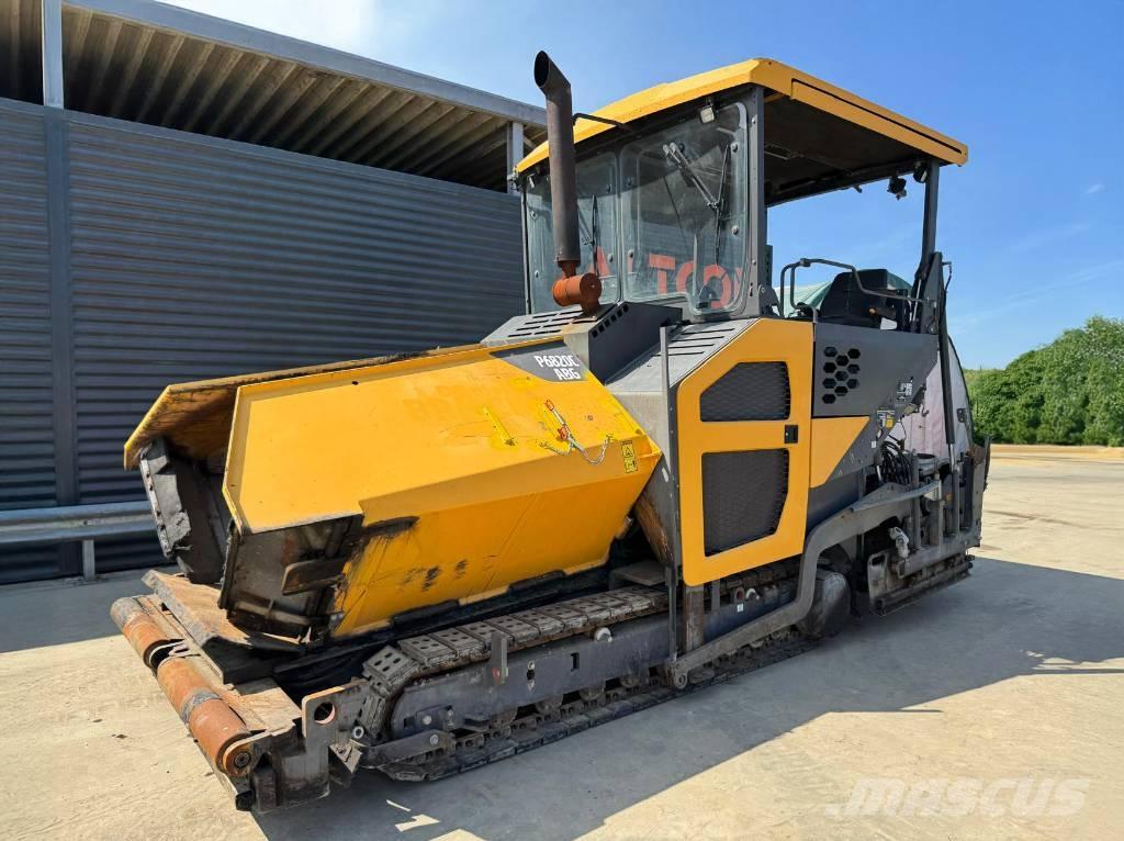 Volvo P 6820C Асфальтоукладчики