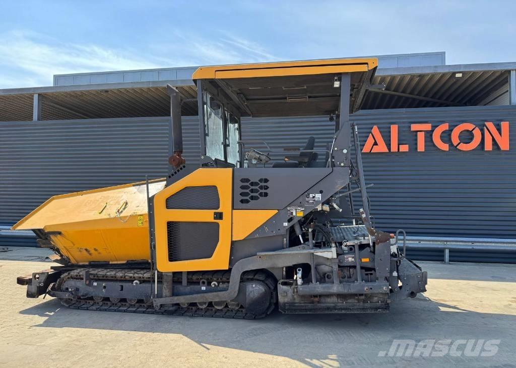 Volvo P 6820C Асфальтоукладчики