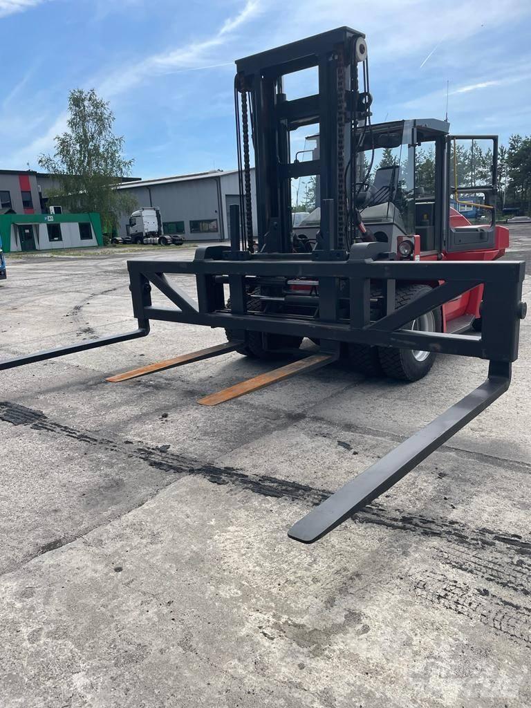 Kalmar DCE 120-6 Паллетные вилы