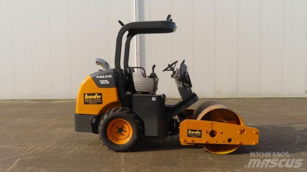 Volvo SD25D Грунтовые катки