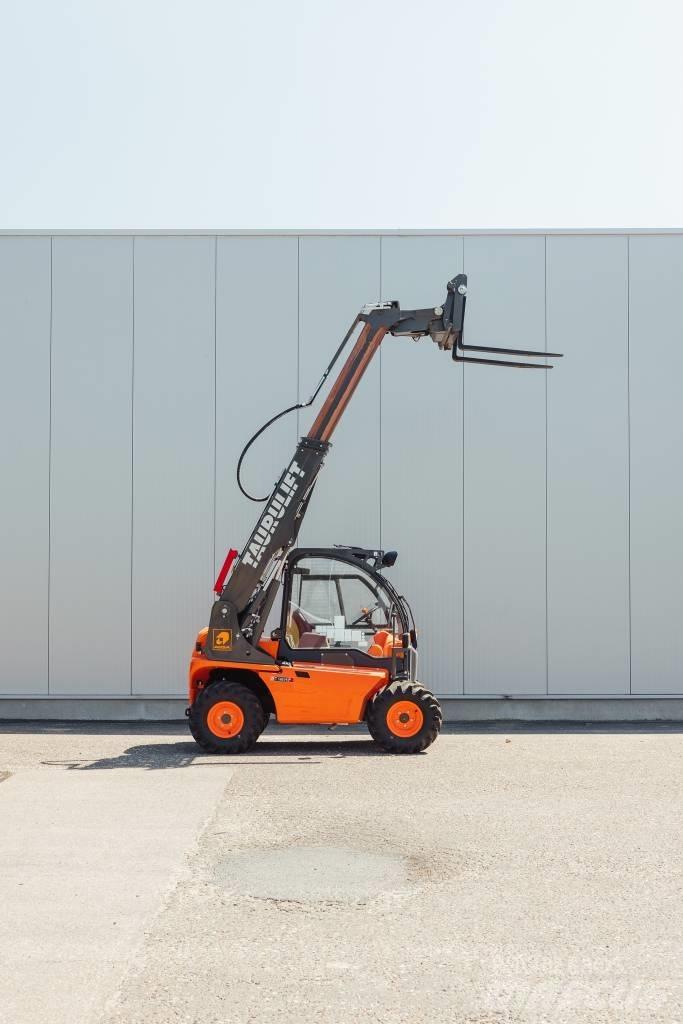 Ausa T 144 H Телескопические погрузчики