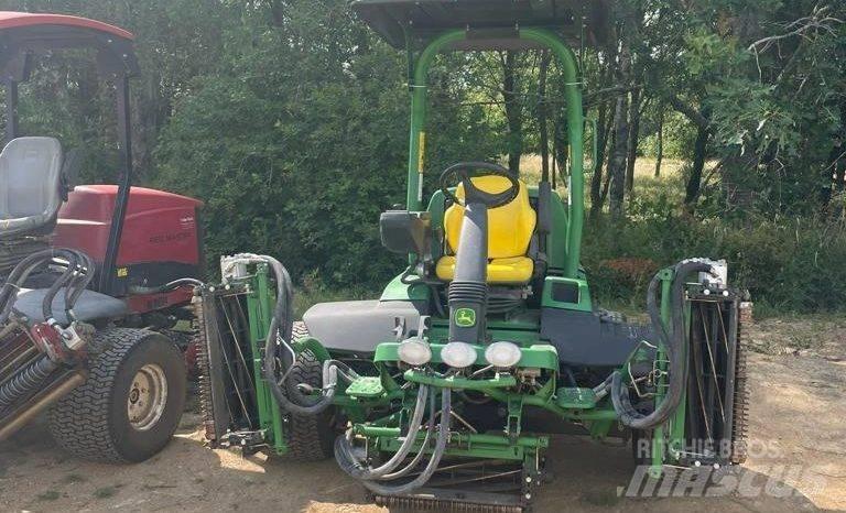 John Deere 7700A Косилки фарватера