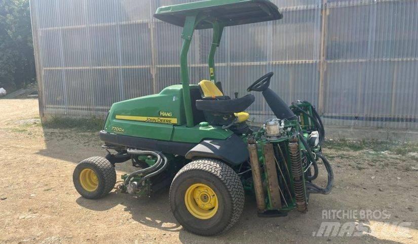 John Deere 7700A Косилки фарватера