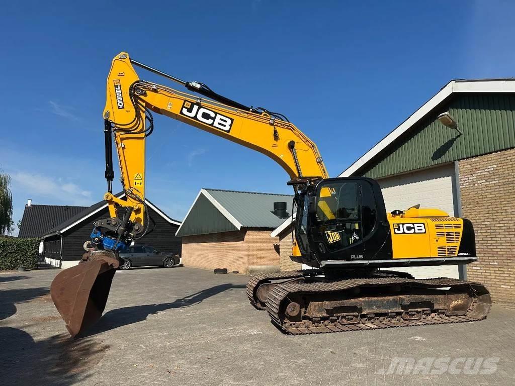 JCB JS220LC plus Гусеничные экскаваторы