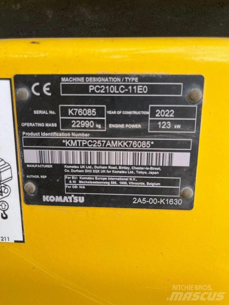 Komatsu PC210LC-11E0 Гусеничные экскаваторы