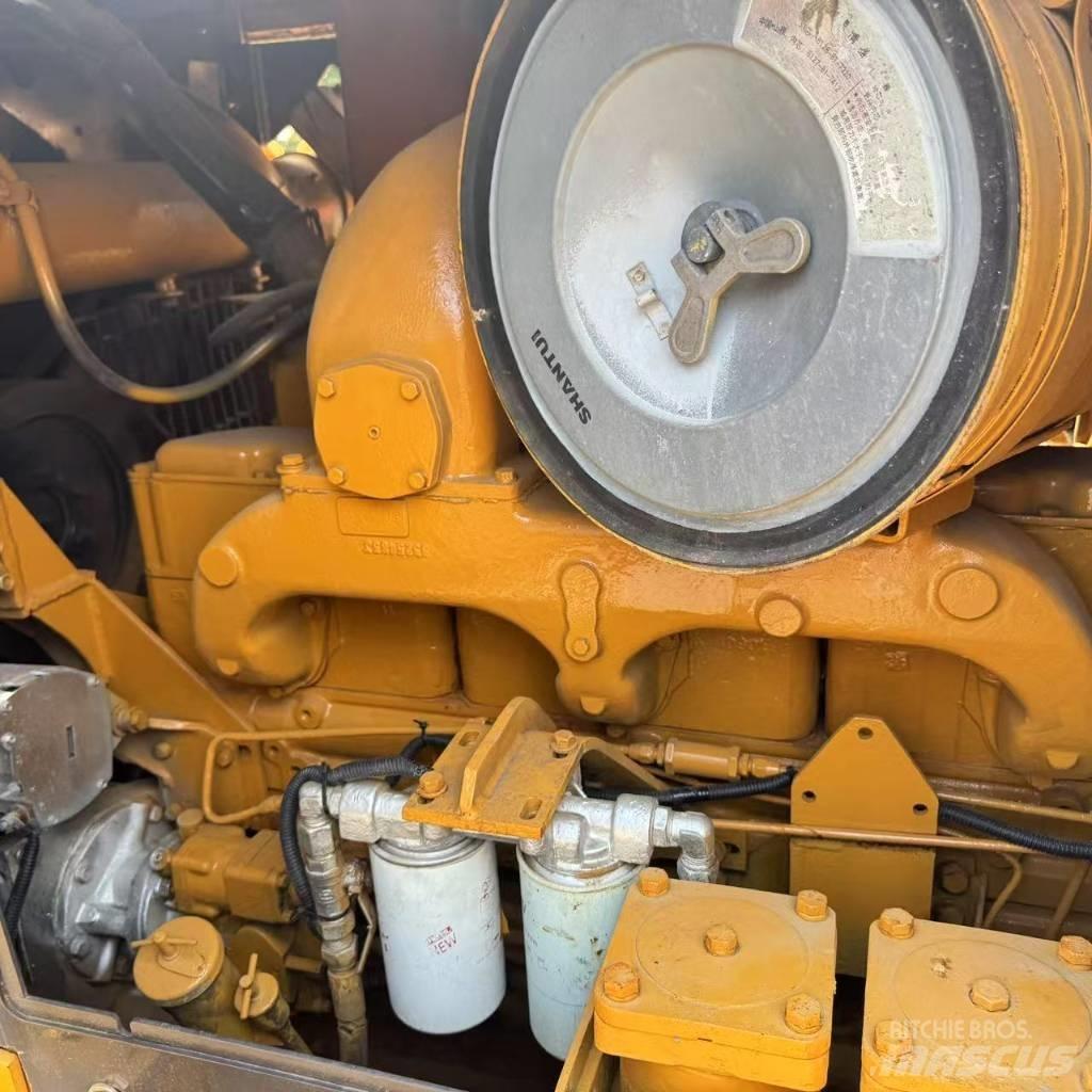 Shantui SD 22 Гусеничные бульдозеры