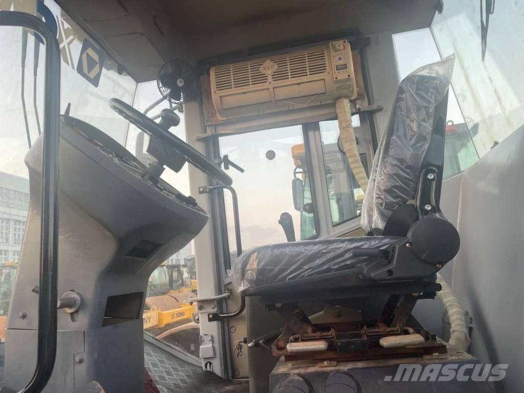 XCMG XS 223 J Грунтовые катки