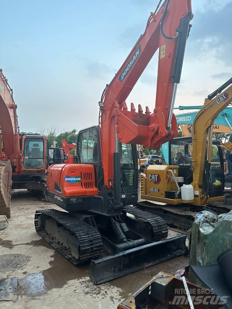 Doosan DX 60 Малые экскаваторы 7т-12т