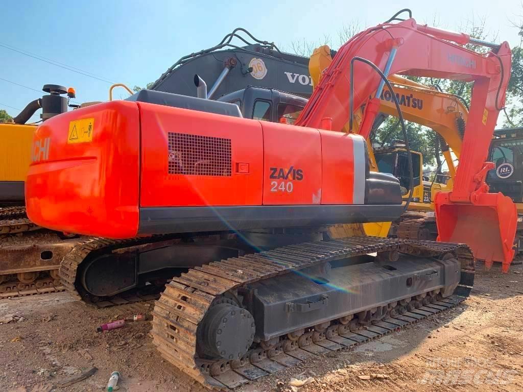 Hitachi Zaxis 240 Гусеничные экскаваторы