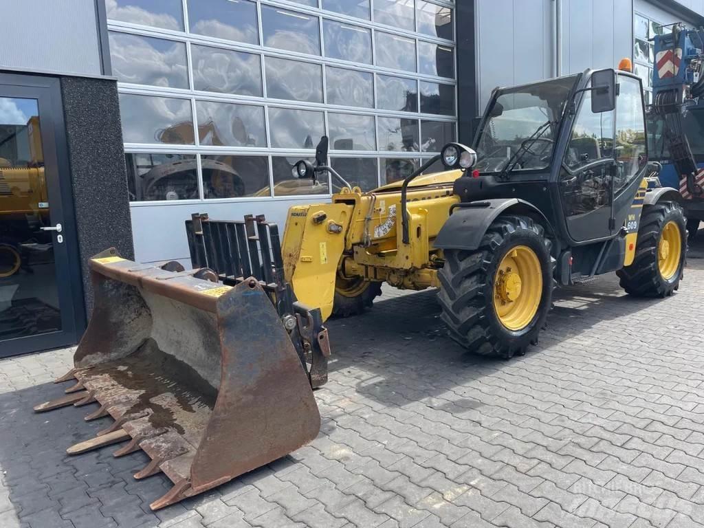 Komatsu WH609-1ED Телескопические погрузчики