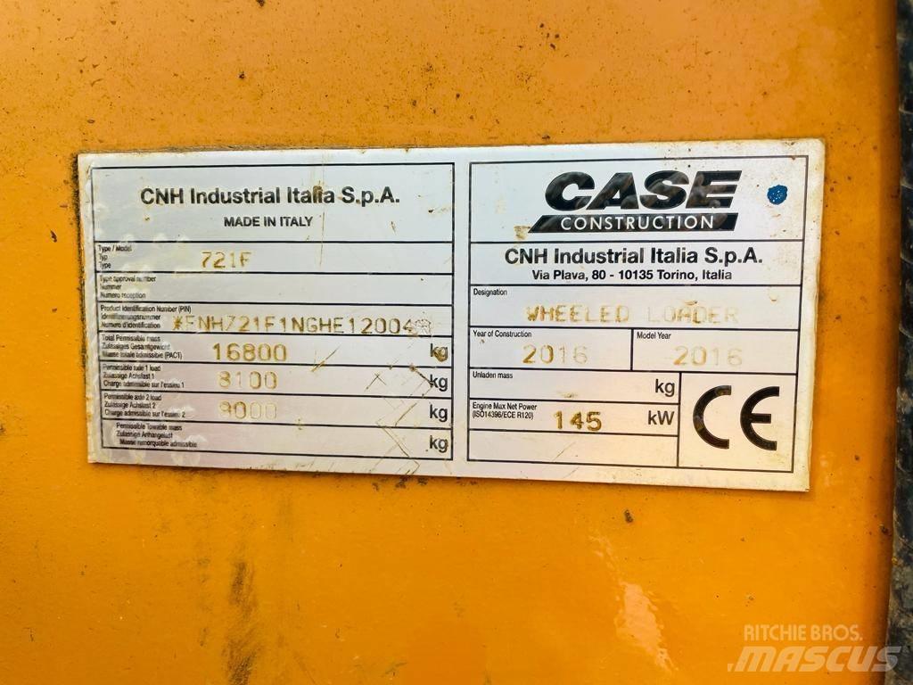 CASE 721 F Фронтальные погрузчики