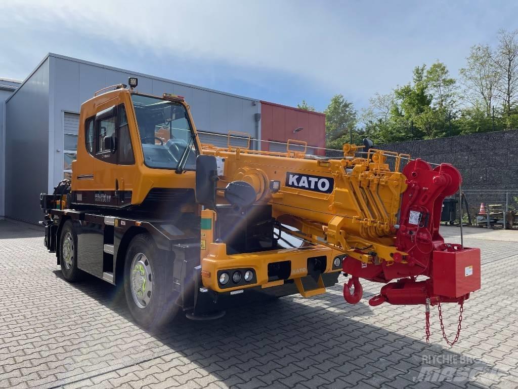 Kato CR-130Rv Автокраны вездеходы