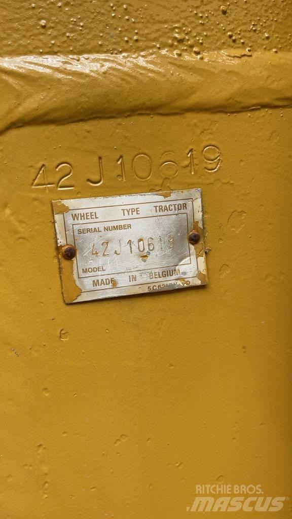 CAT 966 C Фронтальные погрузчики