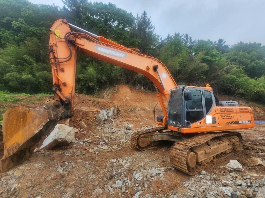 Doosan DX 300 LC-5 Гусеничные экскаваторы