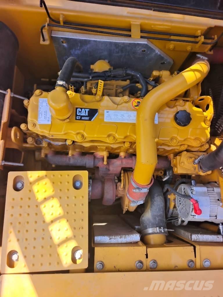 CAT 329D2L Гусеничные экскаваторы