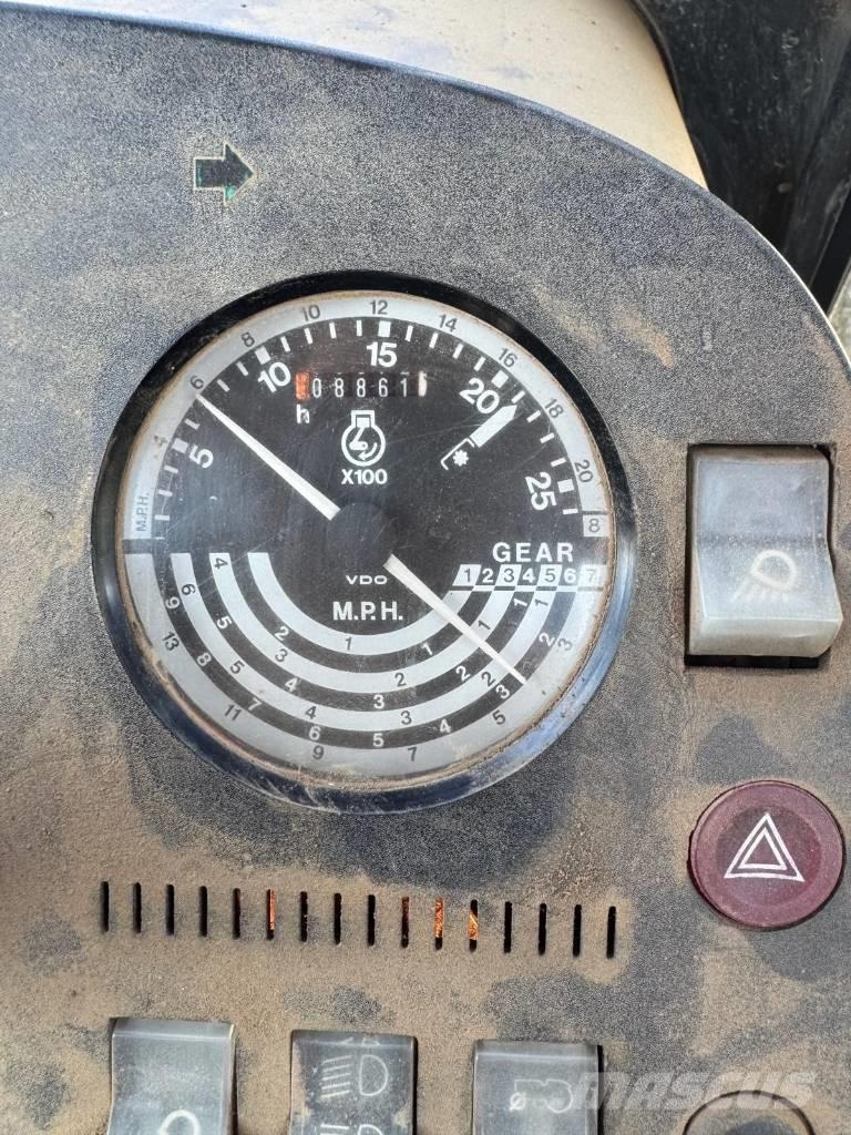 John Deere 2850 Трактора