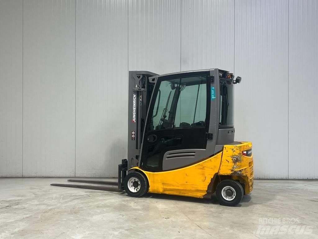 Jungheinrich EFG320 Электропогрузчики