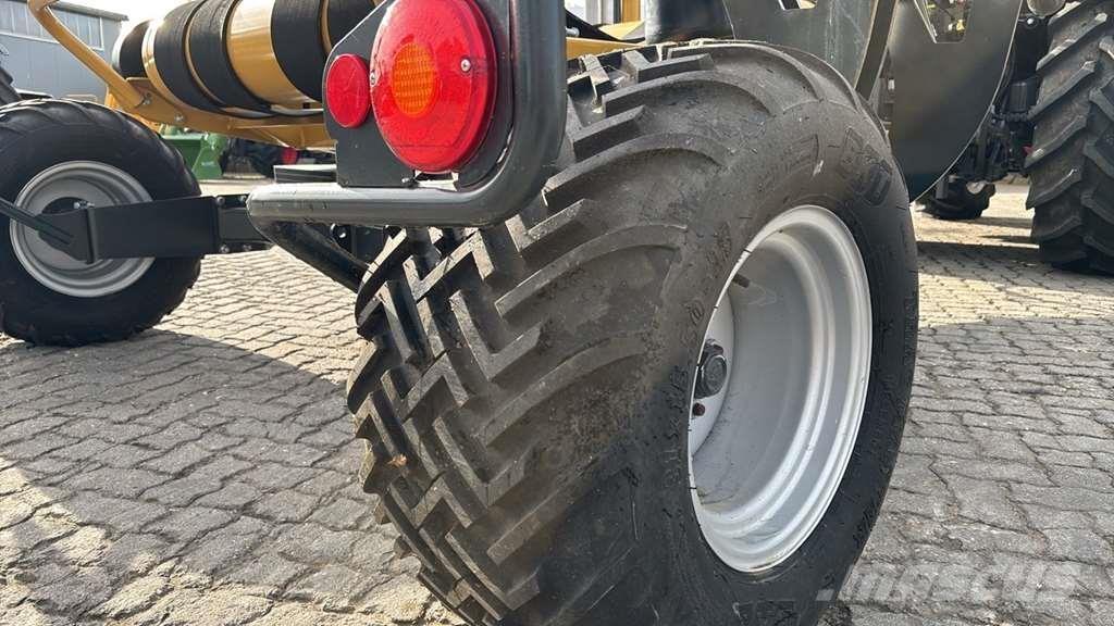 Tanco A100-EH Прицепные кормоуборочные комбайны