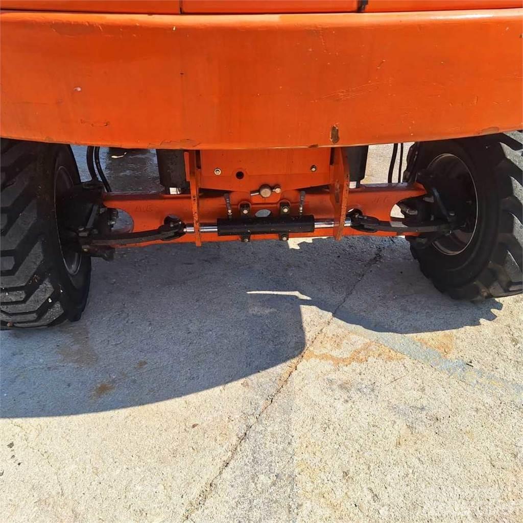 JLG 460SJ Телескопические подъемники