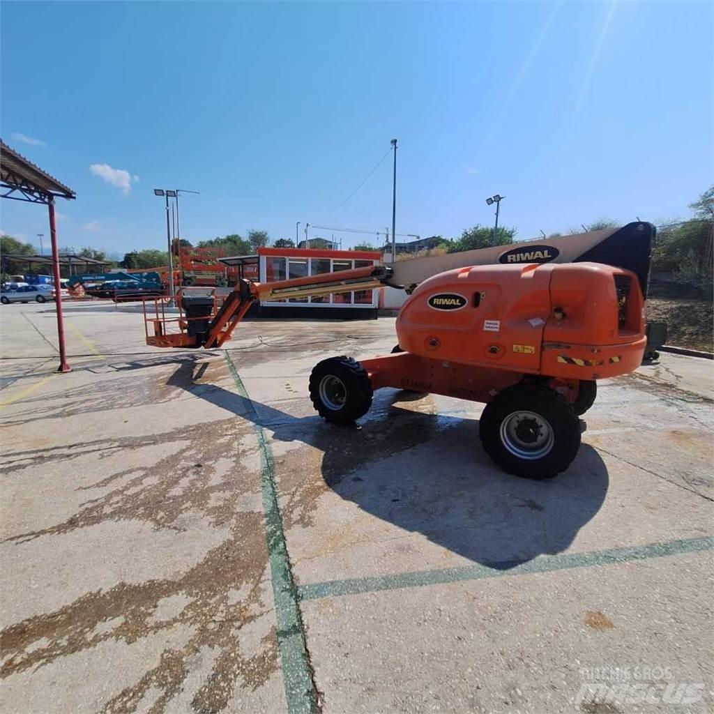 JLG 460SJ Телескопические подъемники