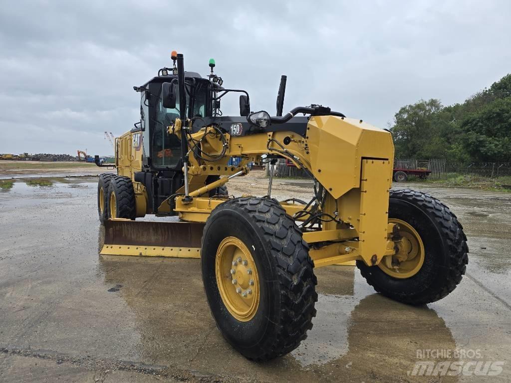 CAT 150 Грейдеры