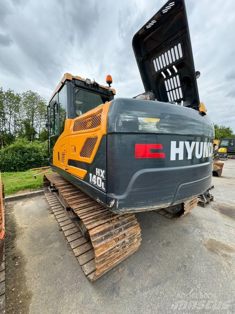 Hyundai HX 140L Гусеничные экскаваторы