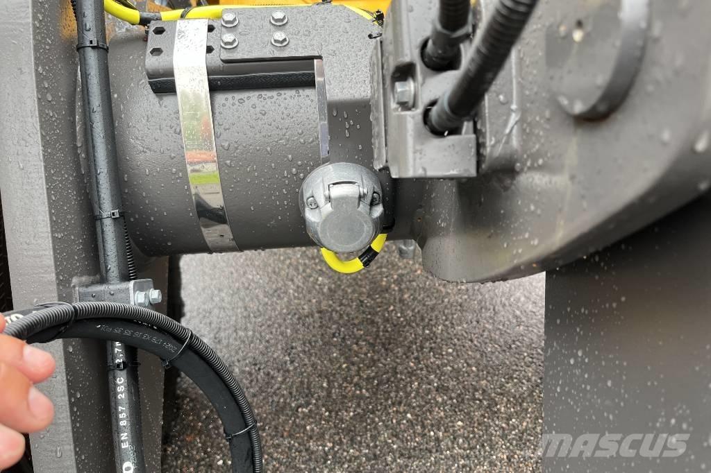 Volvo L 30 Фронтальные погрузчики