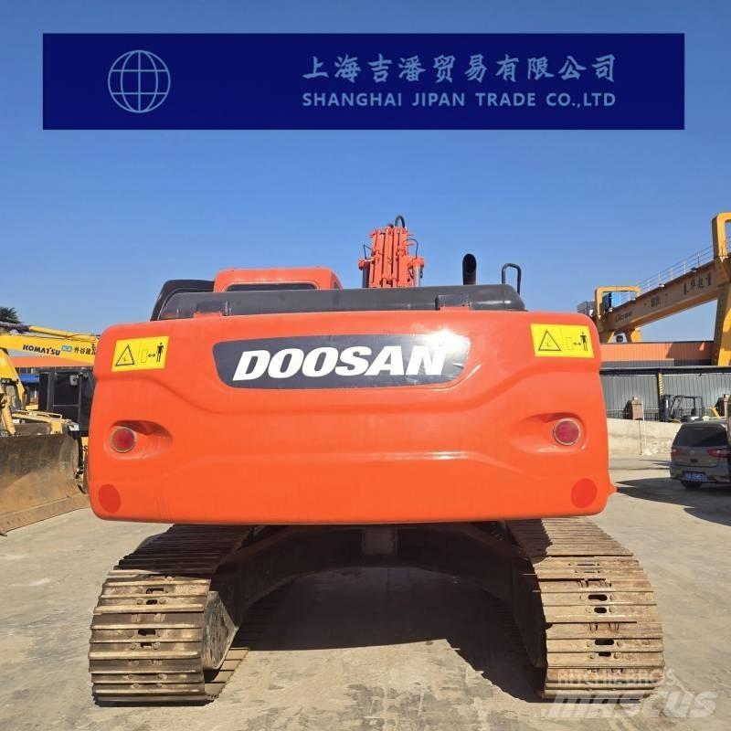 Doosan DX 225 Гусеничные экскаваторы