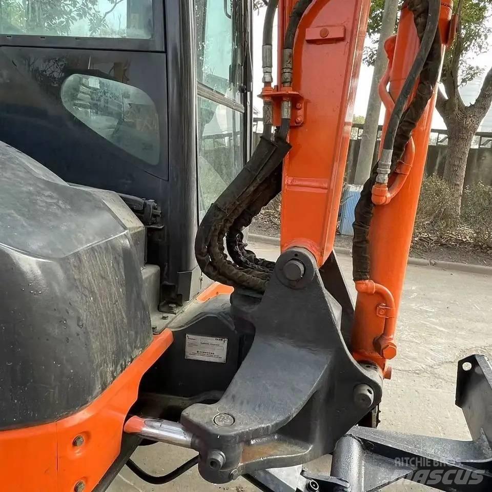 Hitachi ZX50 Мини-экскаваторы