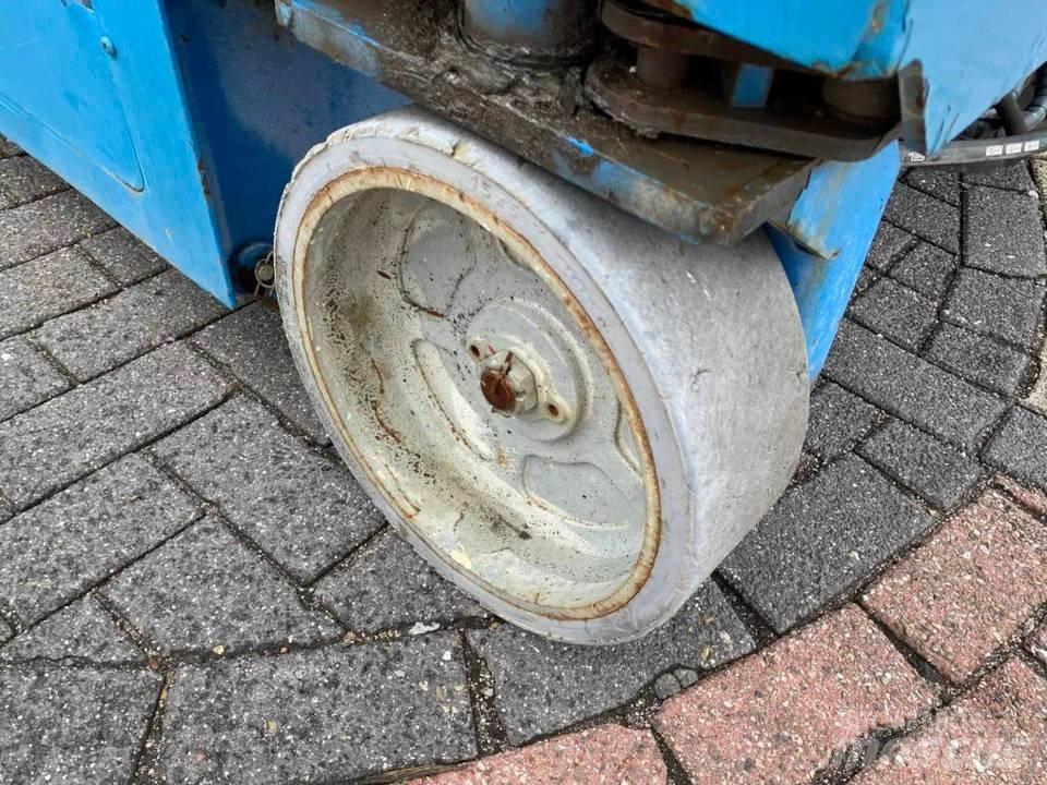 Genie GS 2646 Ножничные подъемники