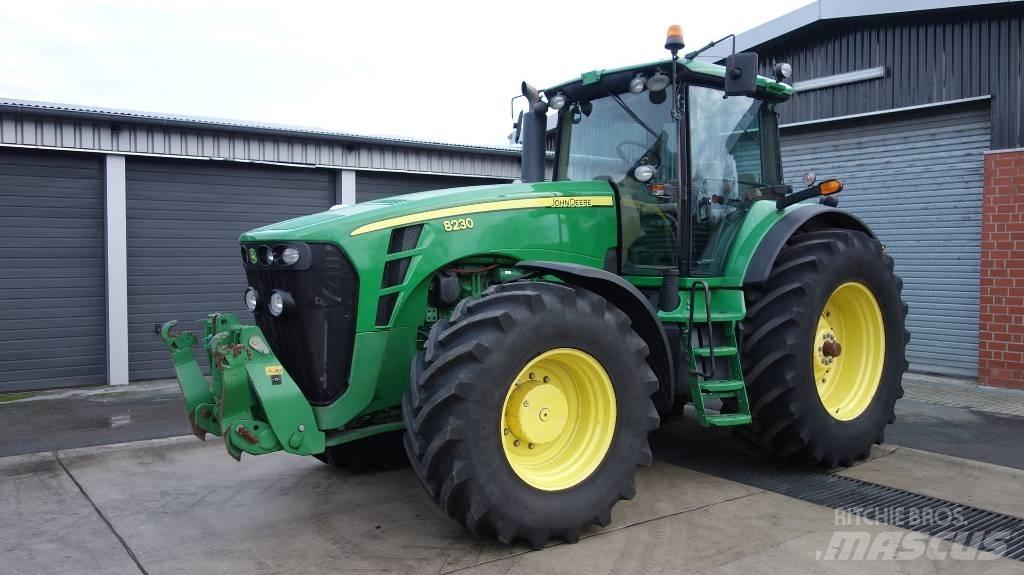 John Deere 8230 ILS Трактора