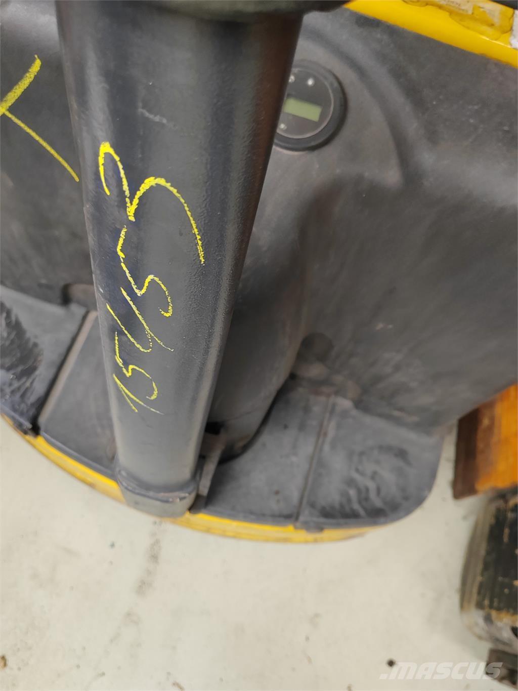 OM TL 18 Ручные штабелёры с электроподъёмом