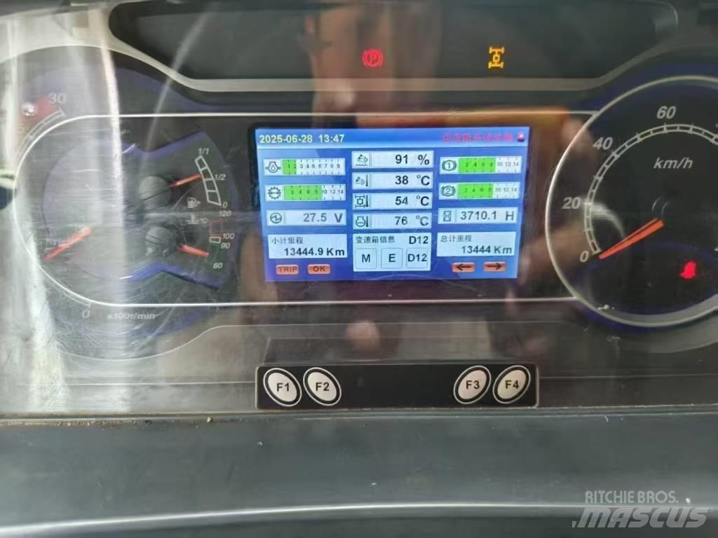 Sany SAC2600C8 Автокраны