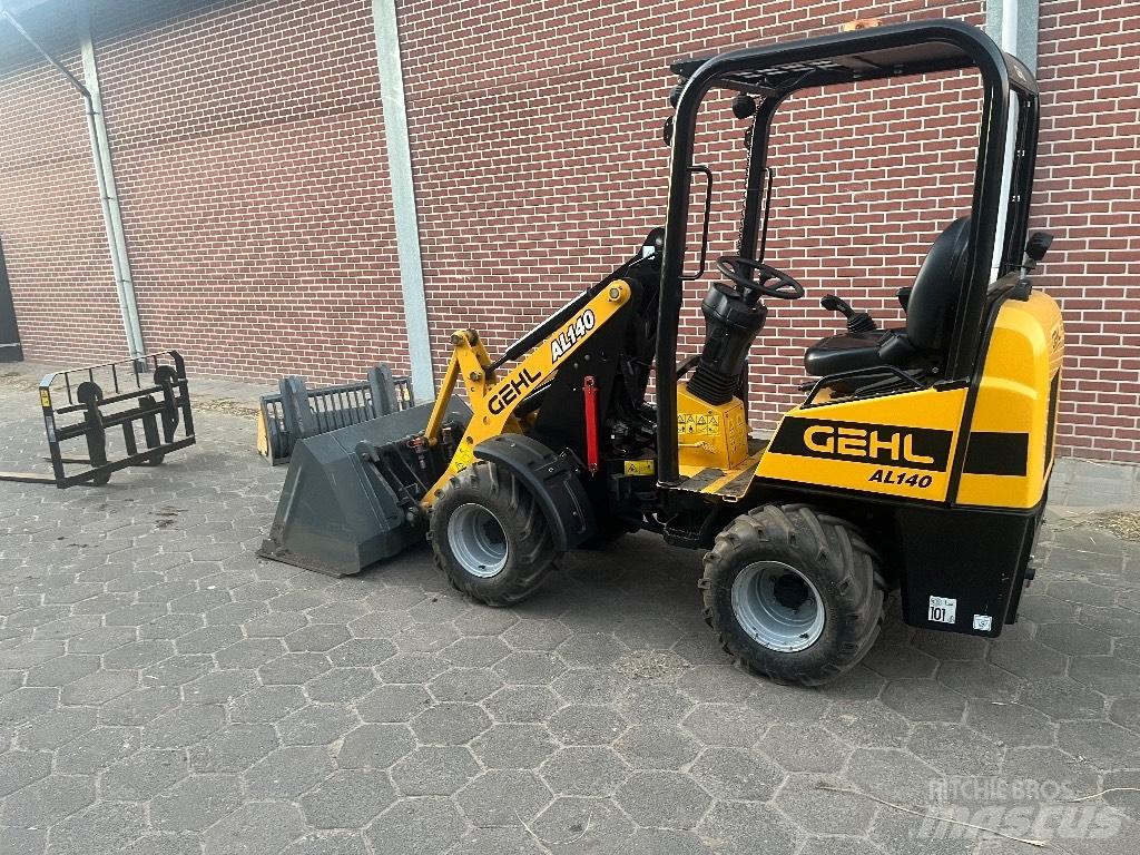 Gehl AL 140 Малые погрузчики