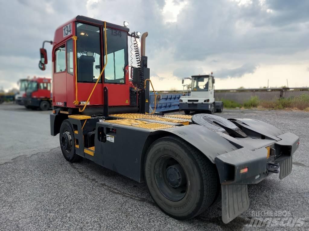 Kalmar T2 Терминальные тягачи