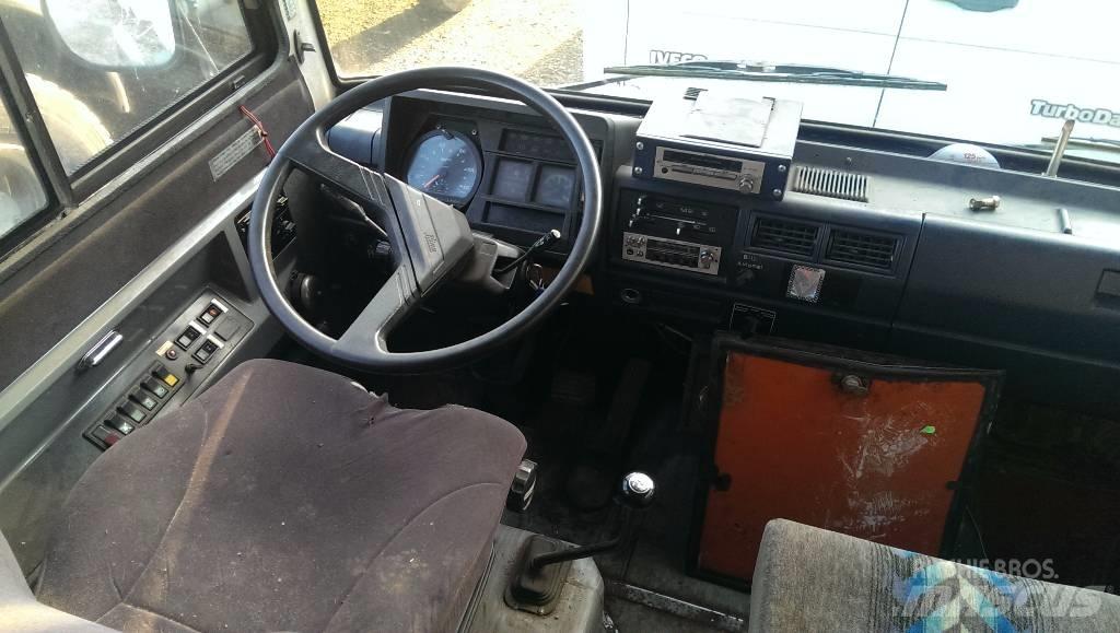 Hino RB145 Школьные автобусы
