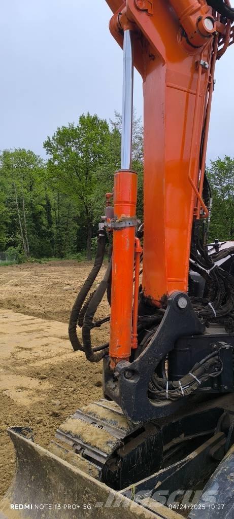 Hitachi Zaxis 85 USB Малые экскаваторы 7т-12т