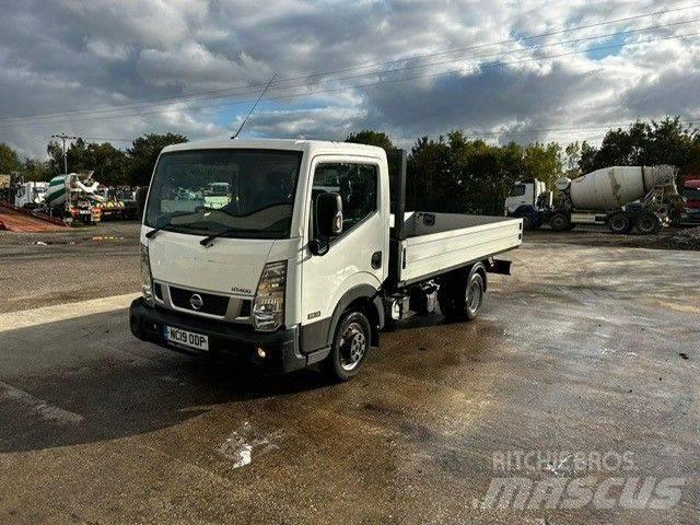 Nissan NT400 Cabstar Бортовые фургоны