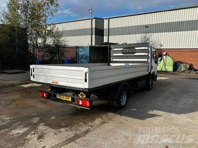 Nissan NT400 Cabstar Бортовые фургоны