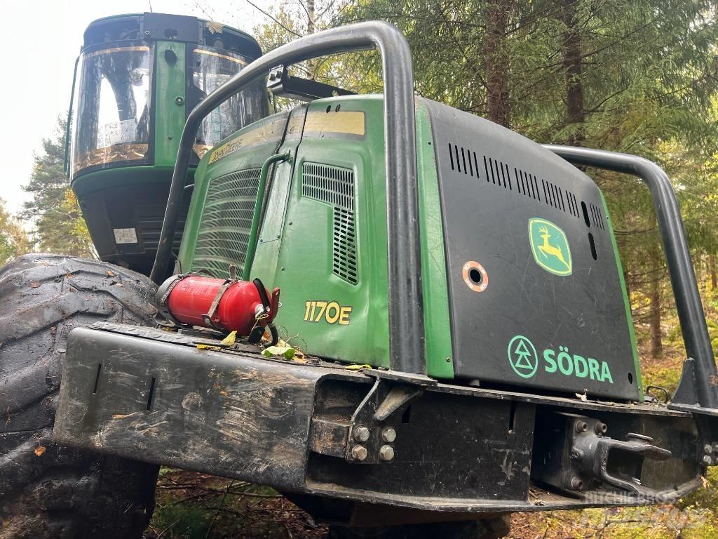 John Deere 1170 E Харвестеры